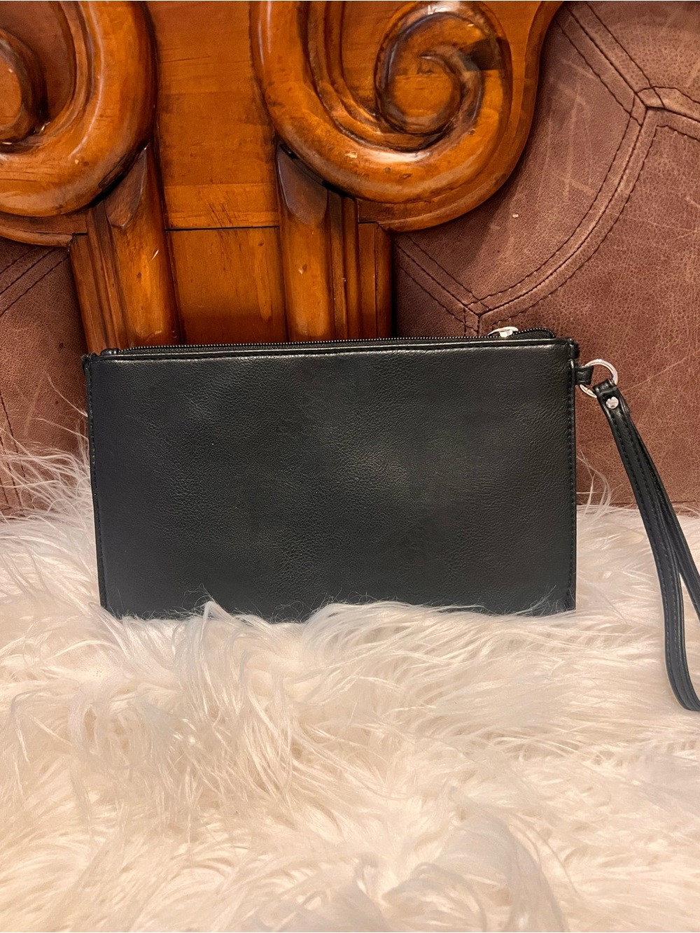Cute  dig Face Wristlet Clutch - Black Trim - Picture 5 of 9